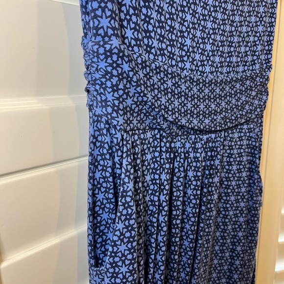 Boden Jersey Dress - Picture 3 of 4